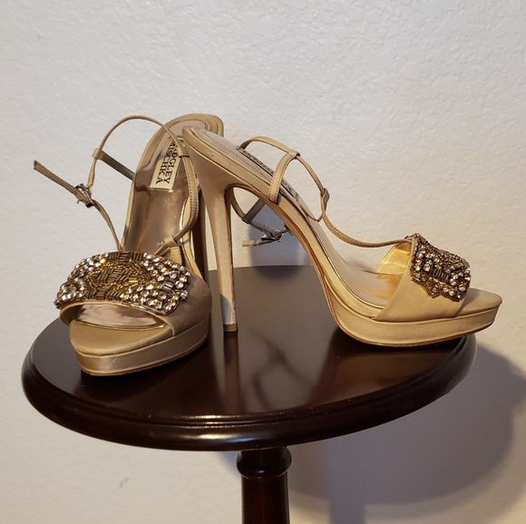 BADGLEY MISCHKA SHOES. - Picture 12 of 14